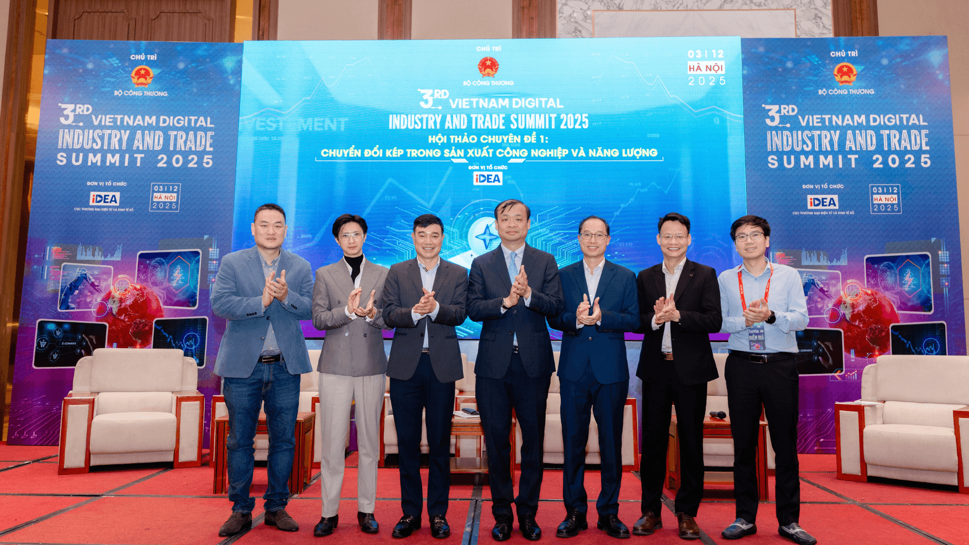 VNETWORK shares three key digitalization challenges at the 2025 Industry and Trade Digital Transformation Forum